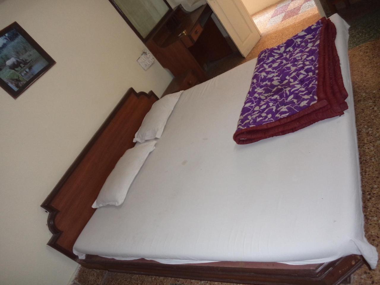 Hotel Neelkamal Indore Buitenkant foto